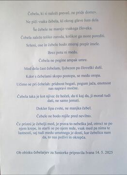 Seniorke iz Kotelj na obisku pri čebelarjih (7)